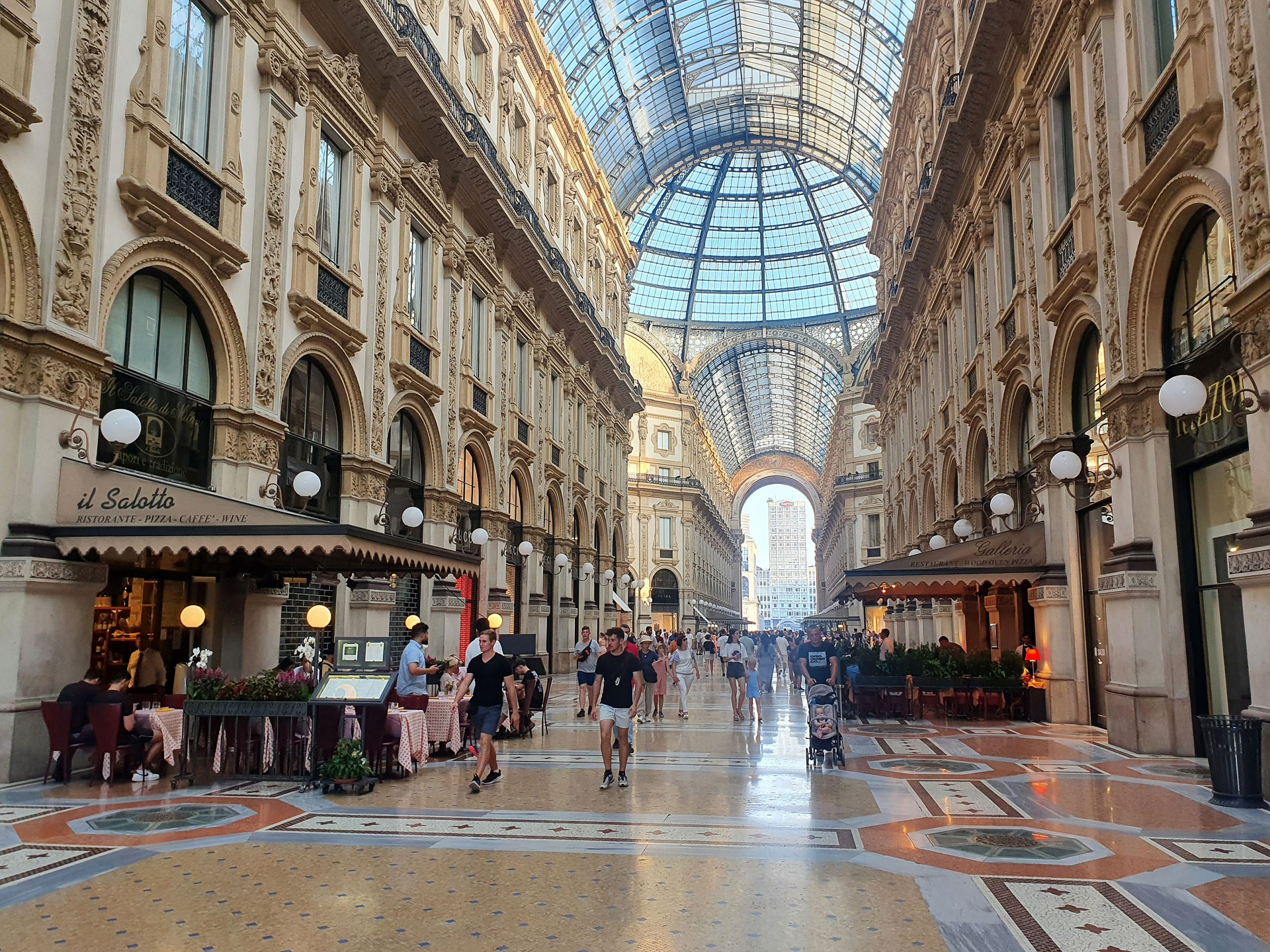 Galleria Vittorio Emanuele II, Milan